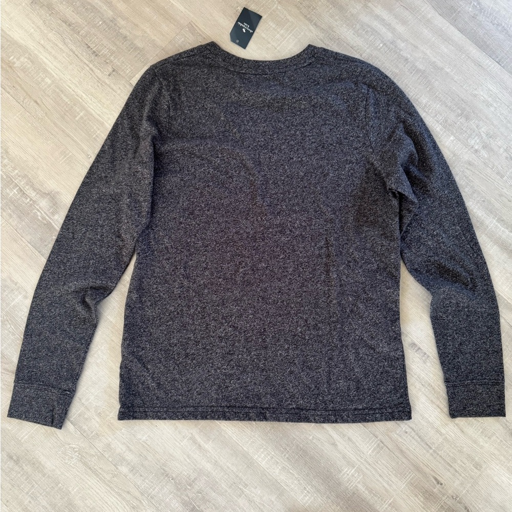 Abercrombie Kids Gray T-Shirt - Picture 3 of 3
